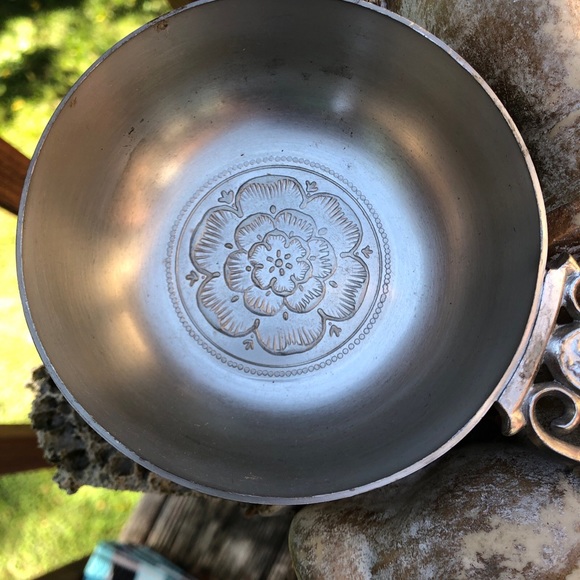 Metawa pewter bowl with handle - Picture 5 of 9